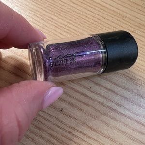 MAC Glitter in Heliotrope